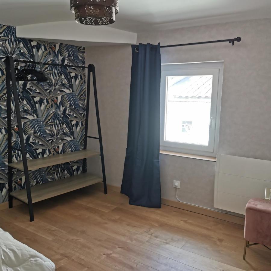 Maisondeville_Le_Cent_Un Angouleme Bagian luar foto