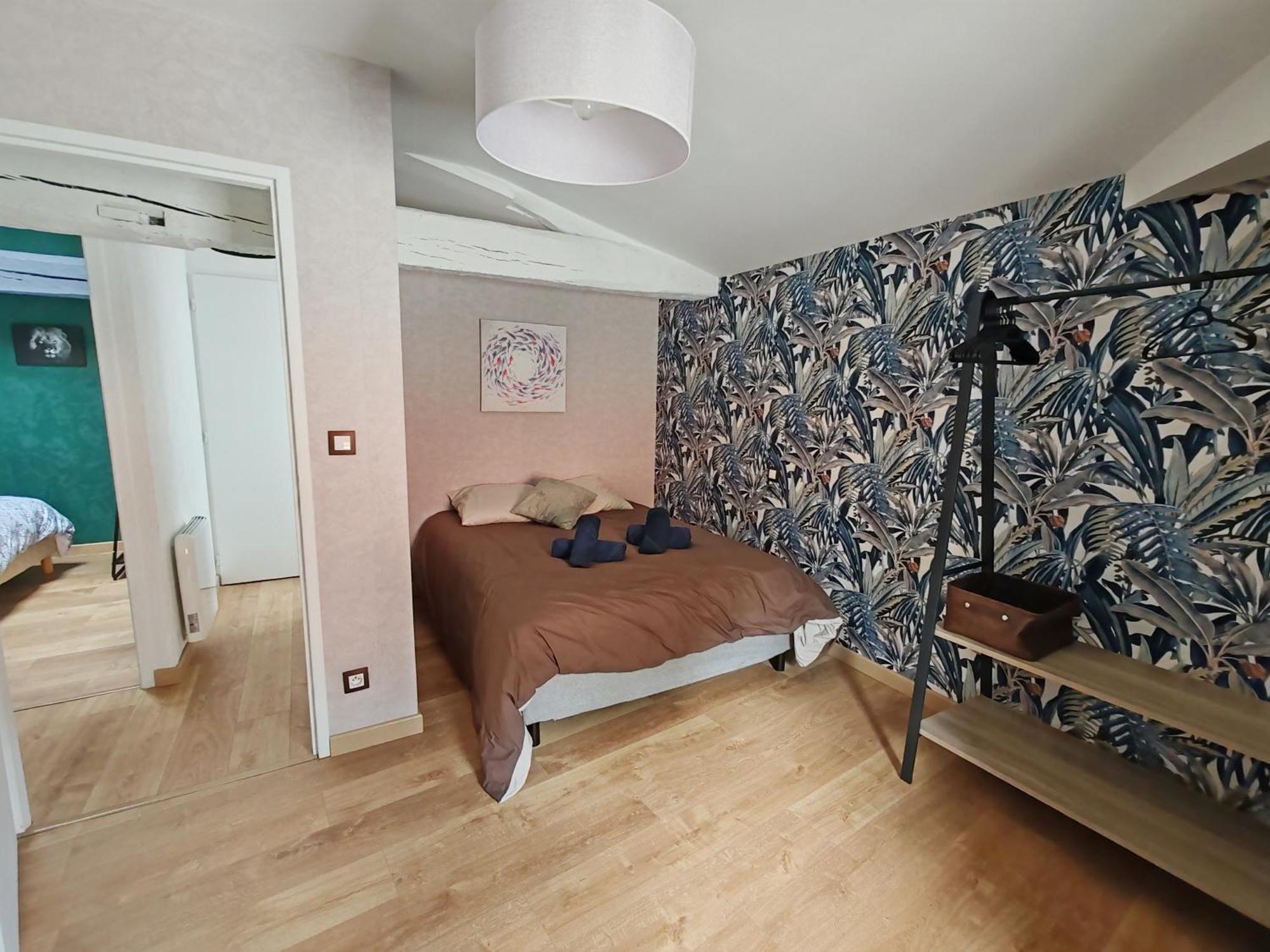 Maisondeville_Le_Cent_Un Angouleme Bagian luar foto